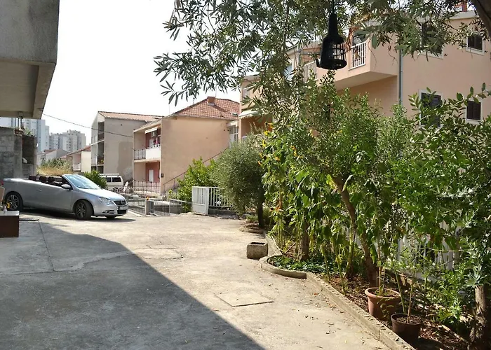 Gæstehus Sunflower Split